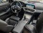 BMW 3-Serie Touring 330e xDrive High Exe M-Sport PANO 19 INCH HARMAN KARDON CARPLAY