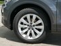 Volkswagen T-Roc 1.5 TSI Style AUTOMAAT | achteruitrijcamera | navigatie | trekhaak