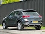 Volkswagen T-Roc 1.5 TSI Style AUTOMAAT | achteruitrijcamera | navigatie | trekhaak