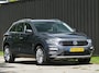 Volkswagen T-Roc 1.5 TSI Style AUTOMAAT | achteruitrijcamera | navigatie | trekhaak