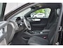 Volvo XC40 B4 Plus Black Edition | Panoramisch Schuif-/Kanteldak | 360 Graden Camera | Google Navigatie | Harman Kardon Premium Sound | Elektrische voorstoelen | Keyless | BLIS | Adaptieve Cruise Control | Pilot Assist | 20 inch Lichtmetalen Velgen | Elektrische Achterklep |