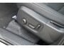 Volvo XC40 B4 Plus Black Edition | Panoramisch Schuif-/Kanteldak | 360 Graden Camera | Google Navigatie | Harman Kardon Premium Sound | Elektrische voorstoelen | Keyless | BLIS | Adaptieve Cruise Control | Pilot Assist | 20 inch Lichtmetalen Velgen | Elektrische Achterklep |