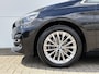 BMW 2-Serie Active Tourer 218i High Executive / Trekhaak (  1300 kg ) / Parking Pack / Panorama dak /