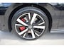 Volkswagen Golf GTE | 'App-Connect' draadloze smartphone integratie | Achterbank in ongelijke delen neerklapbaar incl. middenarmsteun en doorlaadmogelijkheid | Afstandscontrolesysteem (Front Assist)