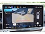 Volkswagen Golf GTE | 'App-Connect' draadloze smartphone integratie | Achterbank in ongelijke delen neerklapbaar incl. middenarmsteun en doorlaadmogelijkheid | Afstandscontrolesysteem (Front Assist)
