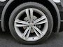 Volkswagen Tiguan 1.5 TSI R-Line / Digitaal dashboard / Pano / Dyn audio / Navigatie / App connect / 3x R-line /