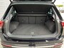 Volkswagen Tiguan 1.5 TSI R-Line / Digitaal dashboard / Pano / Dyn audio / Navigatie / App connect / 3x R-line /
