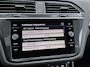 Volkswagen Tiguan 1.5 TSI R-Line / Digitaal dashboard / Pano / Dyn audio / Navigatie / App connect / 3x R-line /
