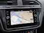 Volkswagen Tiguan 1.5 TSI R-Line / Digitaal dashboard / Pano / Dyn audio / Navigatie / App connect / 3x R-line /