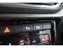 Volkswagen T-Roc Cabrio 1.5 TSI 150 pk R-Line | IQ. Light | Beats | Keyless | Trekhaak | 100% (Dealer) onderhouden label