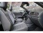 Volkswagen T-Roc Cabrio 1.5 TSI 150 pk R-Line | IQ. Light | Beats | Keyless | Trekhaak | 100% (Dealer) onderhouden label