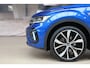 Volkswagen T-Roc Cabrio 1.5 TSI 150 pk R-Line | IQ. Light | Beats | Keyless | Trekhaak | 100% (Dealer) onderhouden label