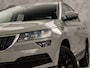 Skoda Karoq 1.5 TSI ACT Sport 150Pk Automaat (APPLE CARPLAY, GROOT NAVI, CLIMATE, KEYLESS, SPORTSTOELEN, CRUISE, PARKEERSENSOREN, NIEUWE APK, NIEUWSTAAT)