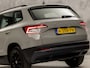 Skoda Karoq 1.5 TSI ACT Sport 150Pk Automaat (APPLE CARPLAY, GROOT NAVI, CLIMATE, KEYLESS, SPORTSTOELEN, CRUISE, PARKEERSENSOREN, NIEUWE APK, NIEUWSTAAT)