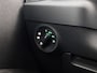 Skoda Karoq 1.5 TSI ACT Sport 150Pk Automaat (APPLE CARPLAY, GROOT NAVI, CLIMATE, KEYLESS, SPORTSTOELEN, CRUISE, PARKEERSENSOREN, NIEUWE APK, NIEUWSTAAT)