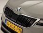 Skoda Karoq 1.5 TSI ACT Sport 150Pk Automaat (APPLE CARPLAY, GROOT NAVI, CLIMATE, KEYLESS, SPORTSTOELEN, CRUISE, PARKEERSENSOREN, NIEUWE APK, NIEUWSTAAT)