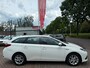Toyota Auris Touring Sports 1.8 Hybrid Aspiration 2e eigenaar dealer onderhouden achteruit camera navigatie cruis control