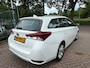 Toyota Auris Touring Sports 1.8 Hybrid Aspiration 2e eigenaar dealer onderhouden achteruit camera navigatie cruis control