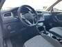 Volkswagen Tiguan 1.4 TSI eHybrid Life / Zwenkbare Trekhaak / Parkeersensoren V+A / Dodehoek Sensor / Stuur + Stoelverwarming / LED