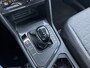 Volkswagen Tiguan 1.4 TSI eHybrid Life / Zwenkbare Trekhaak / Parkeersensoren V+A / Dodehoek Sensor / Stuur + Stoelverwarming / LED