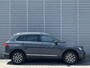 Volkswagen Tiguan 1.4 TSI eHybrid Life / Zwenkbare Trekhaak / Parkeersensoren V+A / Dodehoek Sensor / Stuur + Stoelverwarming / LED