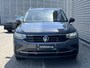 Volkswagen Tiguan 1.4 TSI eHybrid Life / Zwenkbare Trekhaak / Parkeersensoren V+A / Dodehoek Sensor / Stuur + Stoelverwarming / LED