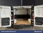 Renault Trafic 1.6 dCi L1H1 Euro6 Airco | Imperiaal | Cruisecontrol | Trekhaak | Parkeersensoren Bijrijdersbank