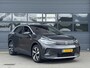 Volkswagen ID.4 FIRST 77 kWh (SOH 89%) I AUTOMAAT I TREKHAAK I WARMTEPOMP I P-CAMERA I STOELVERWARMING