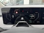 Kia EV3 Plus 81.4 kWh Dodehoeksensor | Stoel/stuurverwarming | Parkeersensor voor en achter | Achteruitrijcamera | Navigatie | Cruise control Adaptive | Draadloze oplader telefoon