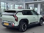 Kia EV3 Plus 81.4 kWh Dodehoeksensor | Stoel/stuurverwarming | Parkeersensor voor en achter | Achteruitrijcamera | Navigatie | Cruise control Adaptive | Draadloze oplader telefoon