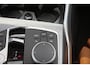 BMW 3-Serie Touring 330e xDrive | M Sport | M3 stoelen | Pano | HUD | Trekhaak | H&K