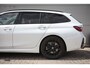 BMW 3-Serie Touring 330e xDrive | M Sport | M3 stoelen | Pano | HUD | Trekhaak | H&K