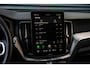 Volvo XC60 T6 Plug-in hybrid AWD Plus Black Edition | Heico | Luchtvering | Harman Kardon | Head up display | Panoramadak | 360 graden camera | 22 inch |