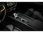 Volvo XC60 T6 Plug-in hybrid AWD Plus Black Edition | Heico | Luchtvering | Harman Kardon | Head up display | Panoramadak | 360 graden camera | 22 inch |