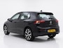 Volkswagen Golf 1.5 eTSI Life Edition | 18" Velgen | Stuurwiel Verwarmd | Voorstoelen Verwarmd | Getinte Ramen | All-Season Banden