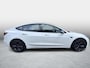 Tesla Model 3 Standard RWD Plus 60 kWh SoH 93,1 / Facelift / Black Package / Panorama / Stoelverwarming / Electr. Achterklep / 3 Fase / Warmtepomp /
