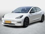 Tesla Model 3 Standard RWD Plus 60 kWh SoH 93,1 / Facelift / Black Package / Panorama / Stoelverwarming / Electr. Achterklep / 3 Fase / Warmtepomp /