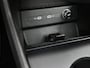 Audi Q4 e-tron 40 Launch edition Advanced Plus 77 kWh 204 PK | Navigatie | Camera | Panoramadak | Adaptive cruise control | Trekhaak | Stoelverwarming | Lichtmetalen velgen |