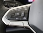Volkswagen Tiguan 1.5 eHybrid R-Line Edition | SoH 97% | Panoramadak | Trekhaak | 360 camera | Adaptieve demping | Black style | Keyless | Stoel- en stuurwielverwarming | Parkeerassistent |