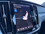 Volvo V60 2.0 T6 Plug-in hybrid AWD Plus Dark Schuif/kantel dak l 360 graden Camera l Head-up Display