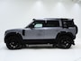 Land Rover Defender 110 2.0 P400e 110 Urban WideTrack Look | Panoramadak | Explorer Pack | Sidesteps | Lightbar | Trekhaak | Meridian