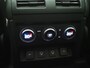 Land Rover Defender 110 2.0 P400e 110 Urban WideTrack Look | Panoramadak | Explorer Pack | Sidesteps | Lightbar | Trekhaak | Meridian