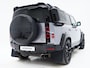 Land Rover Defender 110 2.0 P400e 110 Urban WideTrack Look | Panoramadak | Explorer Pack | Sidesteps | Lightbar | Trekhaak | Meridian