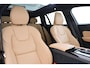 Volvo V60 T8 PLUG-IN HYBRID AWD ULTRA BRIGHT *FULL OPTIONS!* -PANO.DAK|BOWERS&WILKINS|GEVENT.LEDER+MASSAGE|360°CAM|HEAD-UP DISP.|19"
