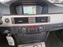 BMW 3-Serie Touring 318i AUT PANO NAVI PSENSOR LEDER CRUISE TREKHAAK 2 X SLEUTELS