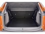 Peugeot e-2008 EV Active Pack 50 kWh | Lichtmetalen velgen | Parkeersensoren achter | SOH 92% | Camera | Navigatie