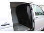 Volkswagen Transporter 2.0 TDI 110pk L1H1 30 Comfortline / Navigatie / Parkeersensoren A / Cruise Control \ APP Connect