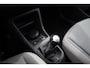 Volkswagen Up! 1.0 cross up! BlueMotion 75PK / 55kW, 1e eigenaar nieuw door ons geleverd en onderhouden, parkeersensoren achter, afneembare navigatie, airco, elektrisch verstel- en verwarmbare buitenspiegels, cruise control, elektrische ramen, 16" LMV, privacy glas, lederen stuurwiel