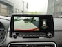 Hyundai Kona 1.6 GDI HEV Fashion Design Sky Automaat (Navi,Camera,AdaptCruise,Stuur+Stoelverwarming/Ventilatie,LEER,HUD,Keyless)