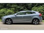 Volvo V40 2.0 T4 190PK Automaat Trekhaak Clima Cruise Leer